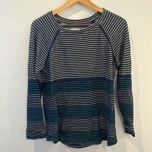 Lou and Grey crew neck sweater/sweatshirt